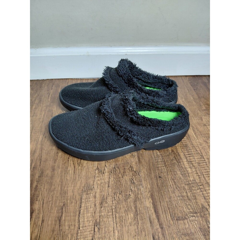 OOFOS OOcoozie Mule Women Size 7.5 Slip On Recovery Shoes Black Sherpa